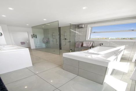 Photo of property in 615 Marine Parade, Napier South, Napier, 4110