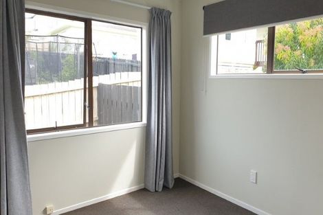 Photo of property in 14 Packham Place, Beach Haven, Auckland, 0626