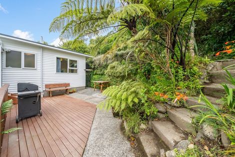 Photo of property in 163a Miromiro Road, Normandale, Lower Hutt, 5010