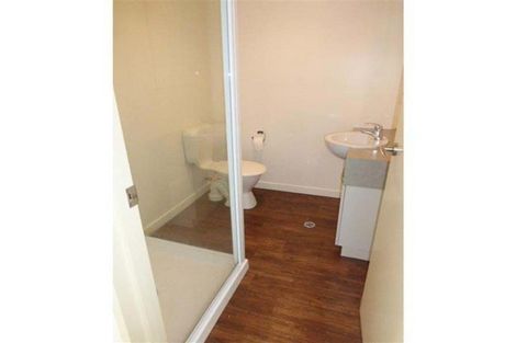 Photo of property in 4/30 Mathesons Road, Phillipstown, Christchurch, 8011