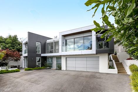 Photo of property in 118 Pendarves Street, New Plymouth, 4312