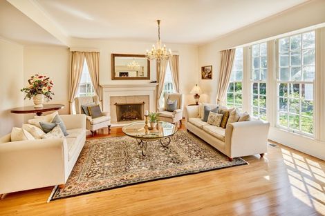 Photo of property in 2 Hautana Square, Woburn, Lower Hutt, 5010