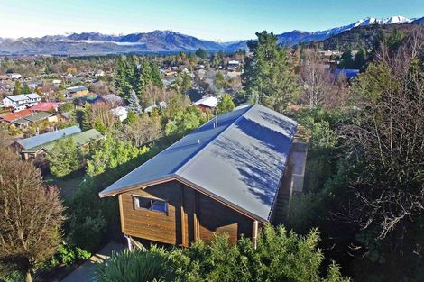 Photo of property in 16 Chalet Crescent, Hanmer Springs, 7334