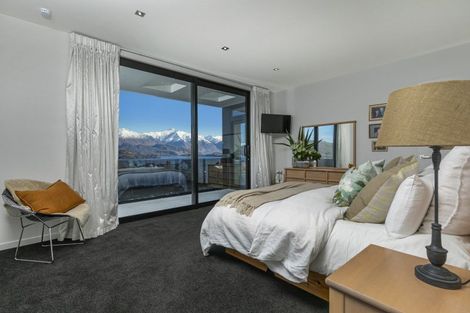 Photo of property in 47 Forest Heights, Wanaka, 9305