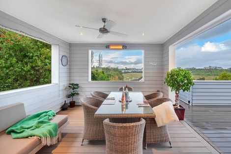Photo of property in 68 Exmouth Road, Northcote, Auckland, 0627