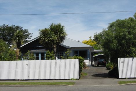 Photo of property in 222 Edgeware Road, Edgeware, Christchurch, 8013