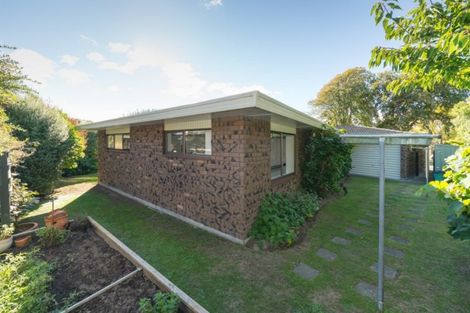 Photo of property in 5 Carbine Court, Awapuni, Palmerston North, 4412