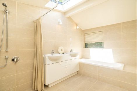 Photo of property in 9 Arrowtown-lake Hayes Road, Lake Hayes, Queenstown, 9371