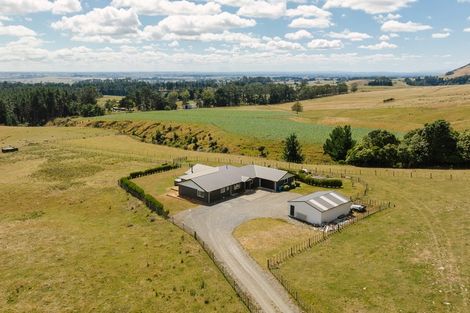 Photo of property in 225 Albert Road, Tokomaru, Palmerston North, 4474