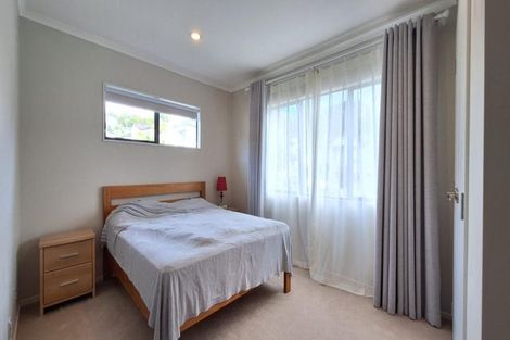 Photo of property in 34 Borneo Drive, Fairview Heights, Auckland, 0632