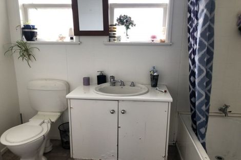 Photo of property in 8 Te Mitiotu Grove, Turangi, 3334