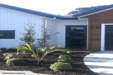 Photo of property in 5 Hampton Mews, Snells Beach, 0920