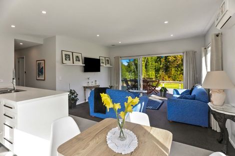 Photo of property in 76 Riddell Road, Kerikeri, 0230