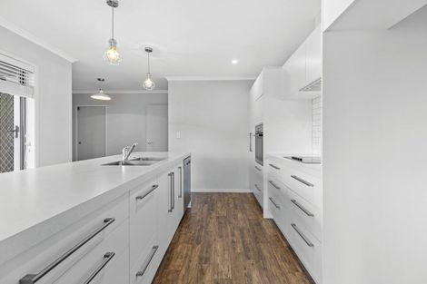 Photo of property in 185 Lakes Boulevard, Pyes Pa, Tauranga, 3112