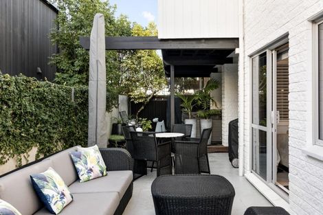 Photo of property in 25 Muricata Avenue, Mount Maunganui, 3116