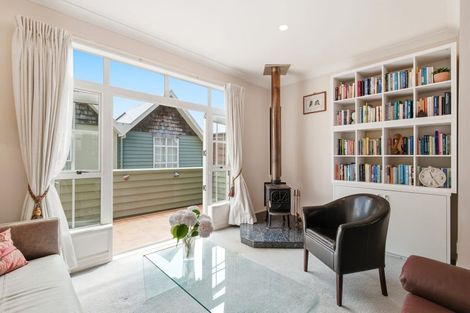 Photo of property in 58 Pipitea Street, Thorndon, Wellington, 6011