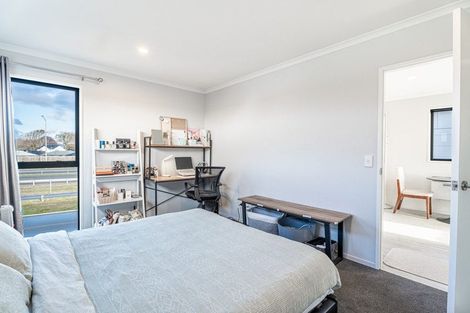 Photo of property in 20 George West Square West, Wigram, Christchurch, 8025