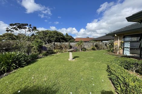 Photo of property in 85 Burswood Drive, Burswood, Auckland, 2013