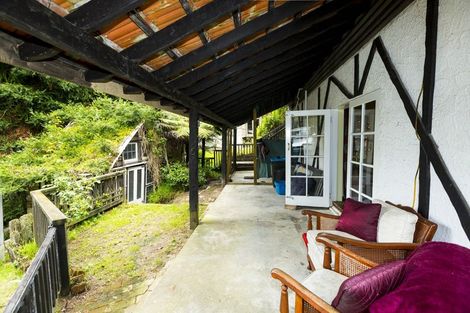 Photo of property in 43 Wyndham Road, Pinehaven, Upper Hutt, 5019