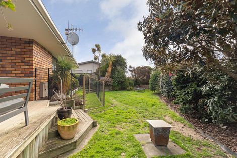 Photo of property in 55 Rhodes Drive, Kelvin Grove, Palmerston North, 4414