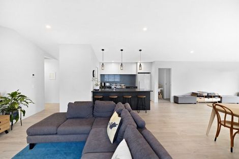 Photo of property in 15 Corriedale Road, Jacks Point, 9371