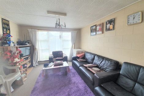 Photo of property in 15 Grande Vue Road, Papatoetoe, Auckland, 2025
