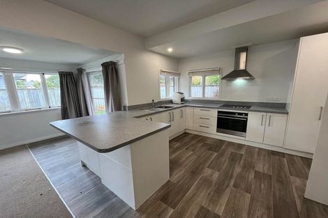 Photo of property in 88 Queenwood Road, Levin, 5510