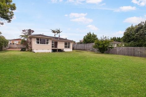 Photo of property in 100 Te Atatu Road, Te Atatu South, Auckland, 0610