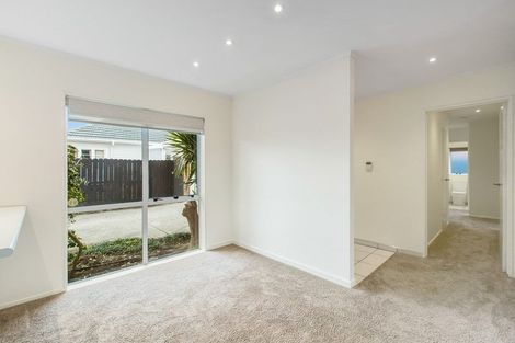 Photo of property in 2/10 Mangarata Avenue, Papatoetoe, Auckland, 2025