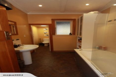 Photo of property in 9 Chesterton Street, Johnsonville, Wellington, 6037