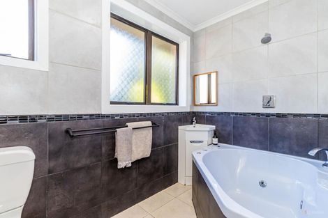 Photo of property in 18 Pringle Street, Waimataitai, Timaru, 7910