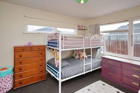 Photo of property in 11 Esk Place, Aranui, Christchurch, 8061