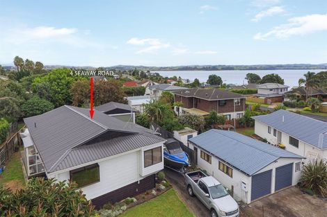 Photo of property in 4 Seaway Road, Clarks Beach, 2122