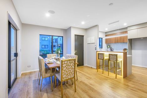 Photo of property in 32 Hea Road, Hobsonville, Auckland, 0616