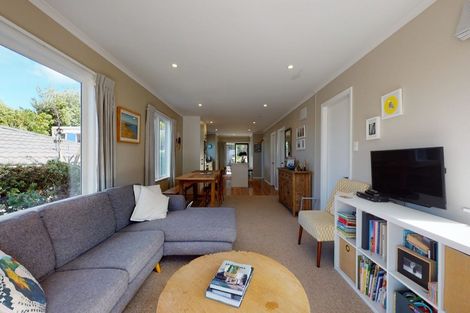 Photo of property in 140 Severn Street, Island Bay, Wellington, 6023