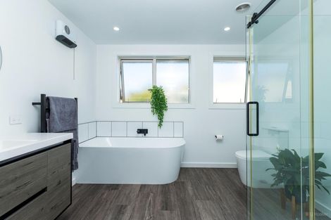 Photo of property in 9a Regent Street, West End, Timaru, 7910