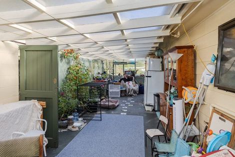 Photo of property in 42 Jessop Street, South Hill, Oamaru, 9400