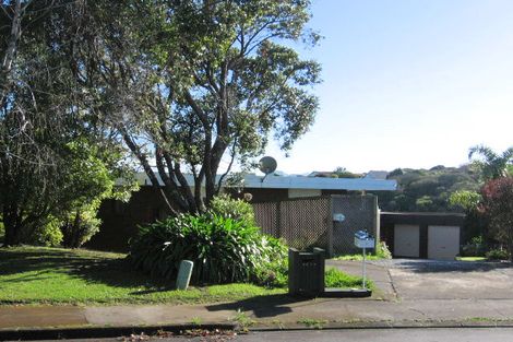 Photo of property in 2/13 Estelle Place, Farm Cove, Auckland, 2012