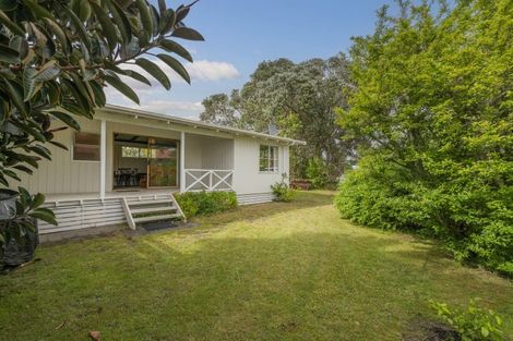 Photo of property in 37a Hardy Place, Cooks Beach, Whitianga, 3591