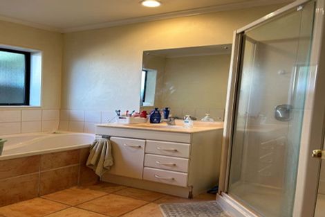 Photo of property in 1/21 Glanworth Place, Dannemora, Auckland, 2016