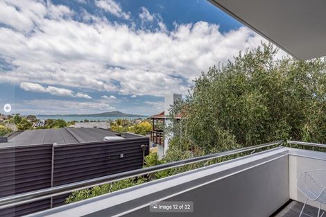 Photo of property in 2/55 Parr Terrace, Castor Bay, Auckland, 0620