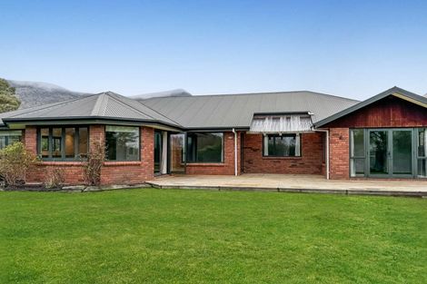 Photo of property in 18 Cooks Lane, Heathcote Valley, Christchurch, 8022
