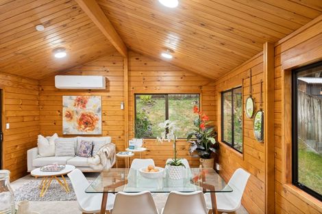 Photo of property in 8 Chardon Place, Henderson, Auckland, 0612