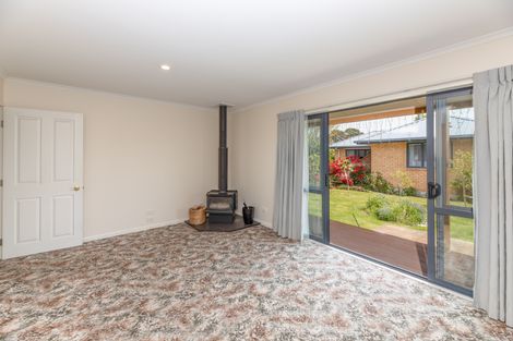 Photo of property in 13 Brooker Place, Kirwee, Darfield, 7571