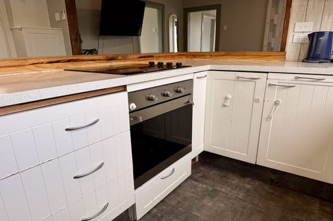 Photo of property in 63 Elles Road, Otautau, 9610