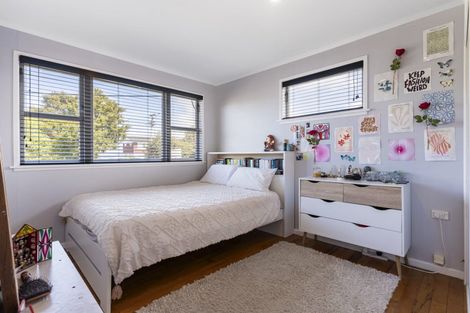 Photo of property in 798 Whangaparaoa Road, Manly, Whangaparaoa, 0930