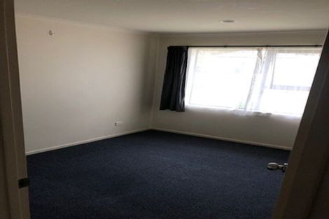 Photo of property in 12 Japonica Drive, Beach Haven, Auckland, 0626