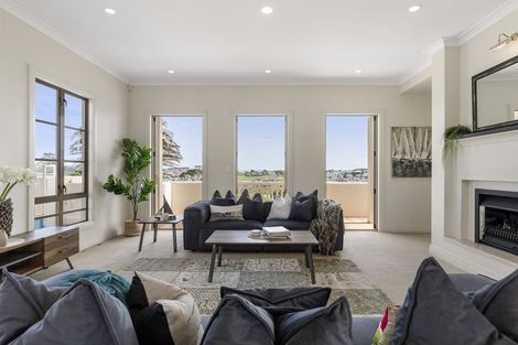 Photo of property in 295 Pinecrest Drive, Gulf Harbour, Whangaparaoa, 0930