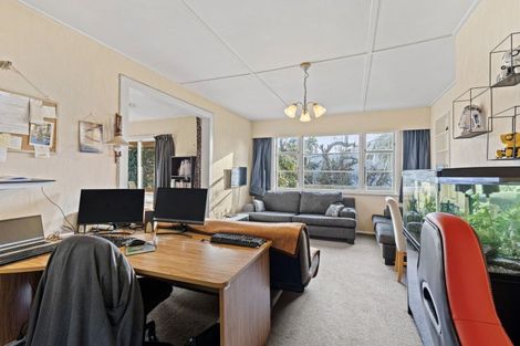 Photo of property in 10 Ross Street, Marton, 4710