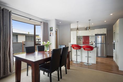 Photo of property in 15 Holloway Street, Waikiwi, Invercargill, 9810